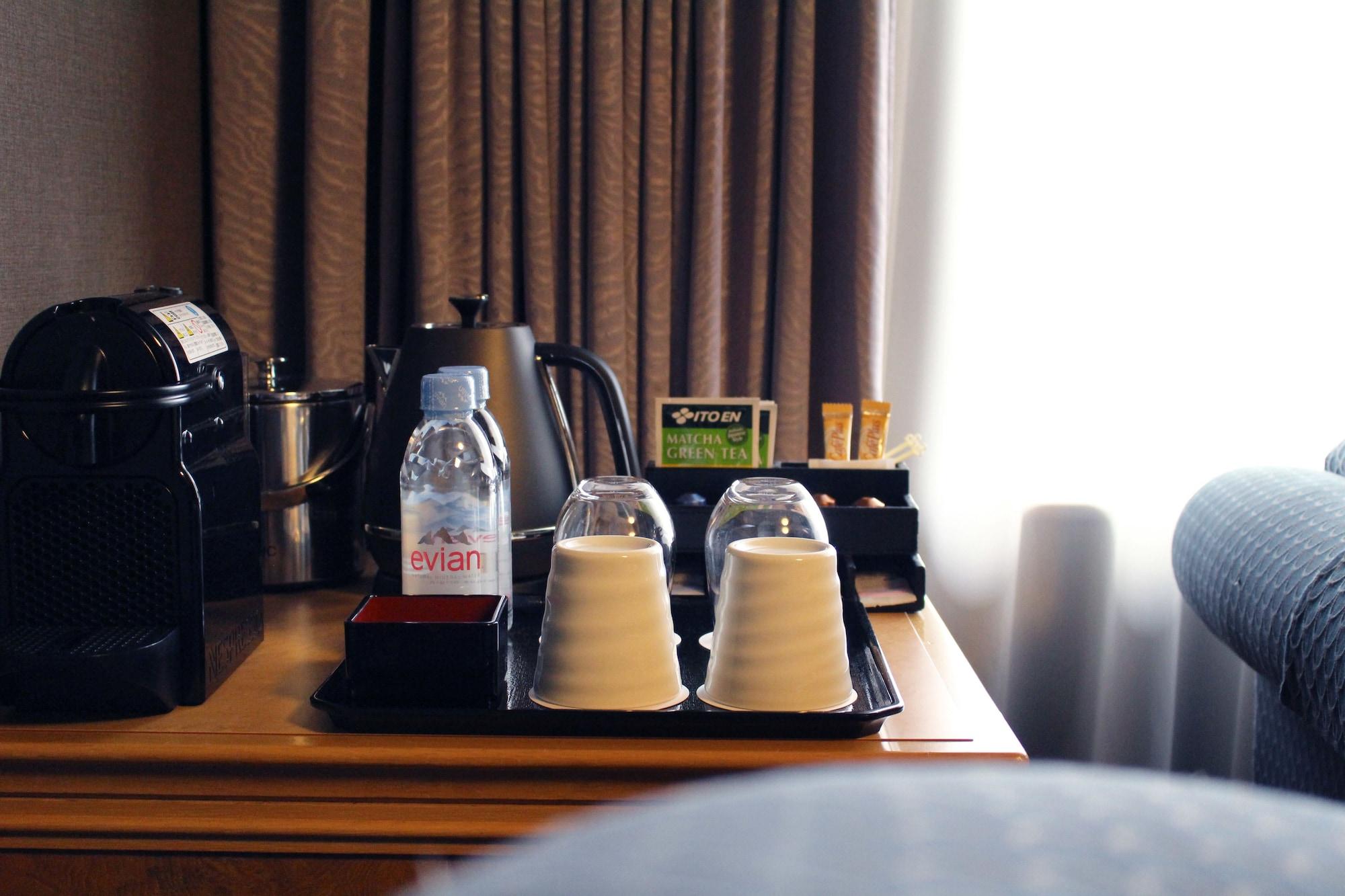 Hotel Agora Regency Osaka Sakai Sakai  Extérieur photo Avian water in a hotel room